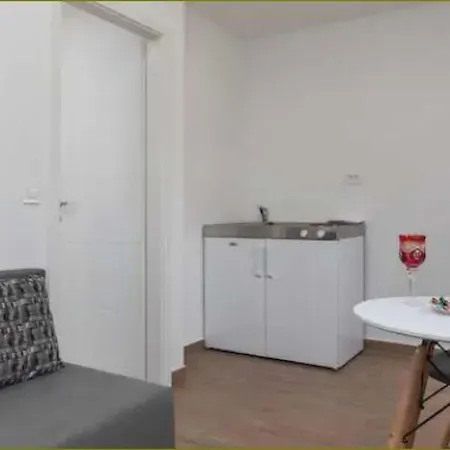 Dub - Three Bedroom With Hot Tub Apartment *